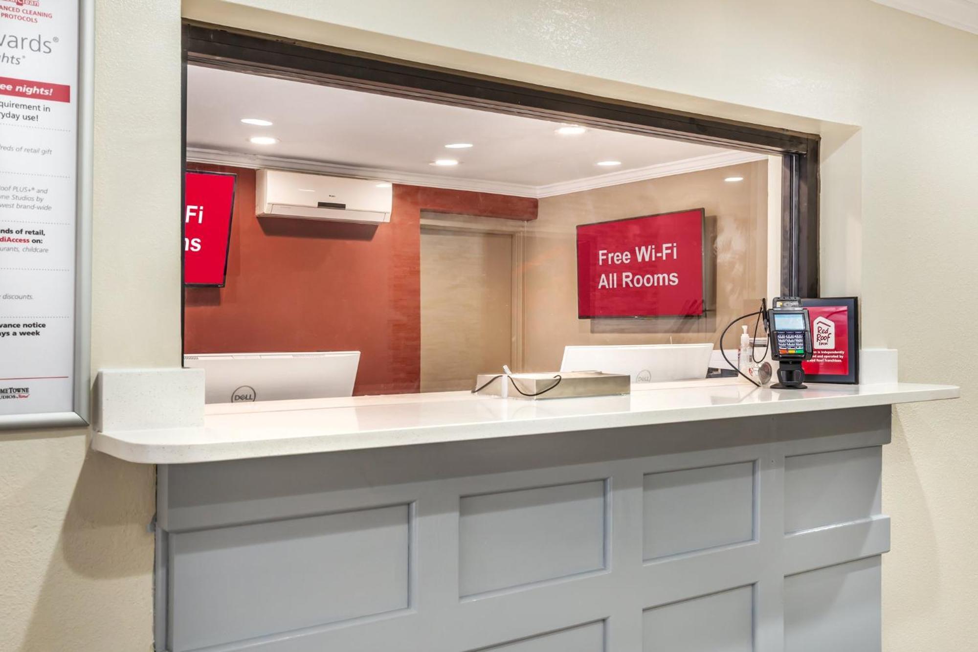 Red Roof Inn Raleigh Northeast - Downtown Екстериор снимка