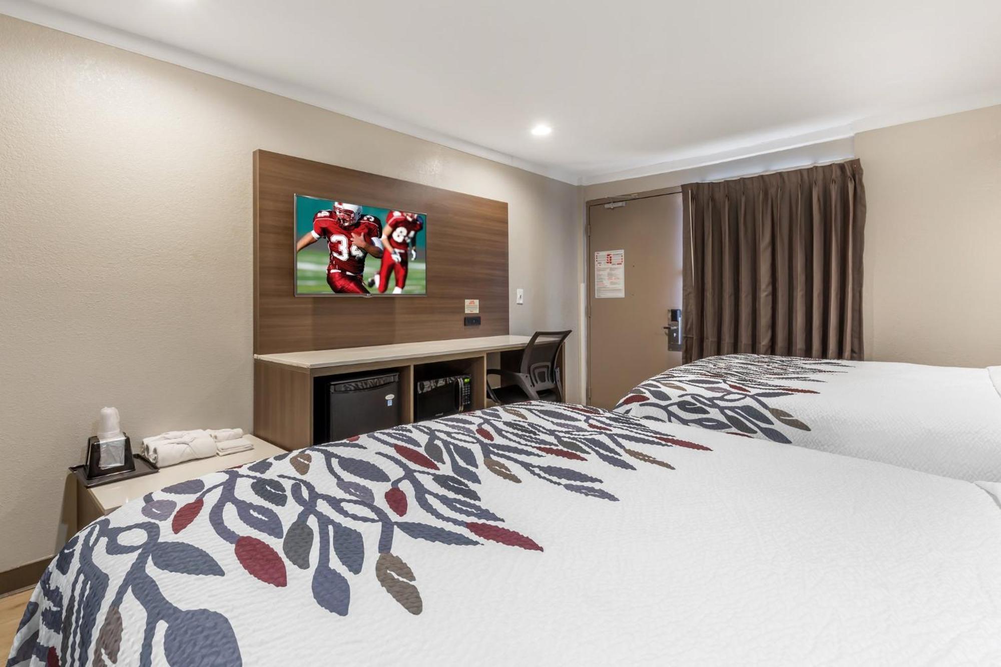 Red Roof Inn Raleigh Northeast - Downtown Екстериор снимка